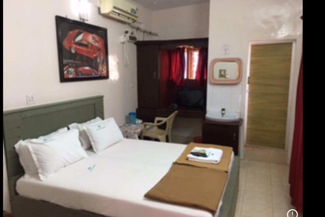 Anandan Tourist Home Varkala Bagian luar foto