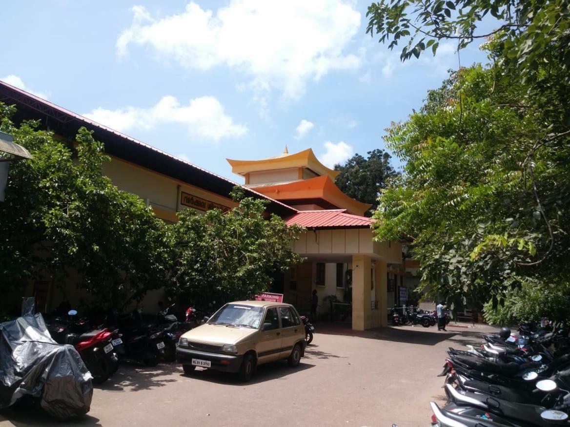 Anandan Tourist Home Varkala Bagian luar foto