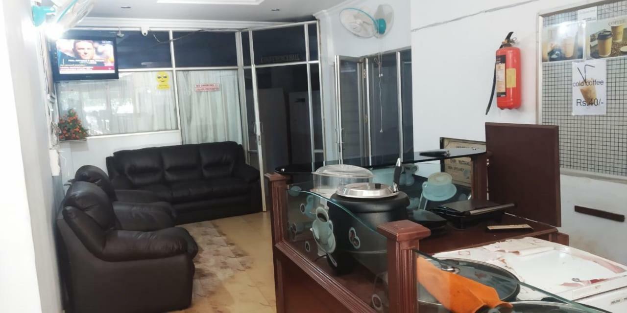 Anandan Tourist Home Varkala Bagian luar foto