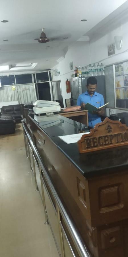 Anandan Tourist Home Varkala Bagian luar foto