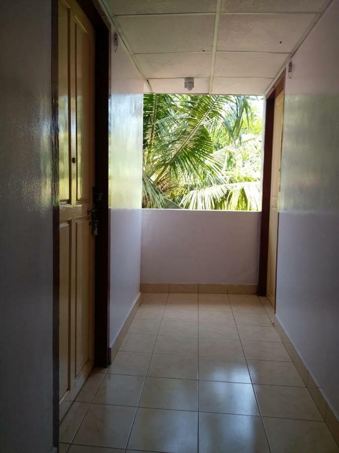 Anandan Tourist Home Varkala Bagian luar foto