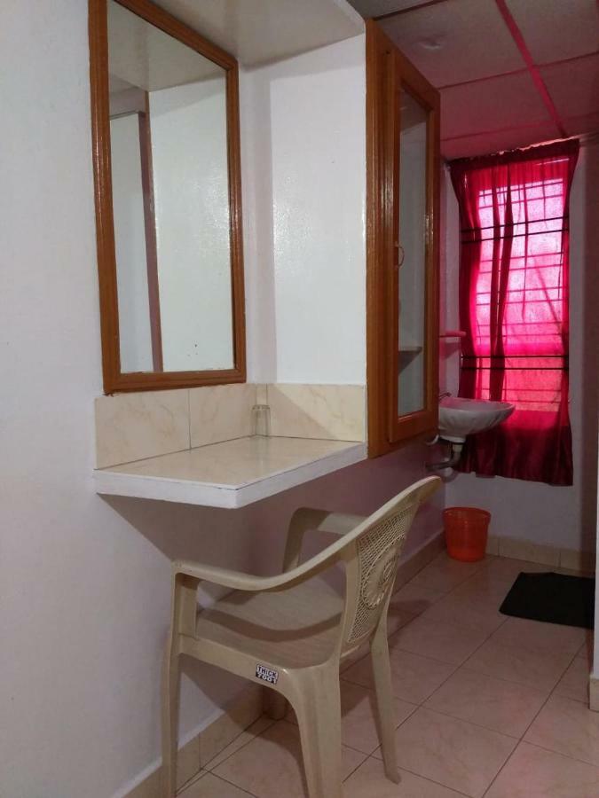 Anandan Tourist Home Varkala Bagian luar foto